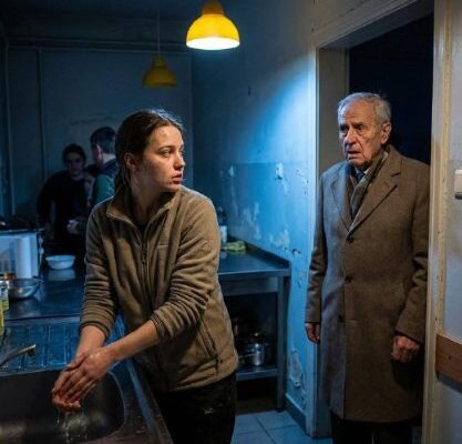 Un miliardario rimase sconvolto nello scoprire che la propria nipote viveva in un rifugio per senzatetto. Mentre cercava risposte, emerse una domanda scioccante: che fine aveva fatto il suo fondo fiduciario da due milioni di dollari e chi lo aveva fatto sparire senza lasciare traccia?