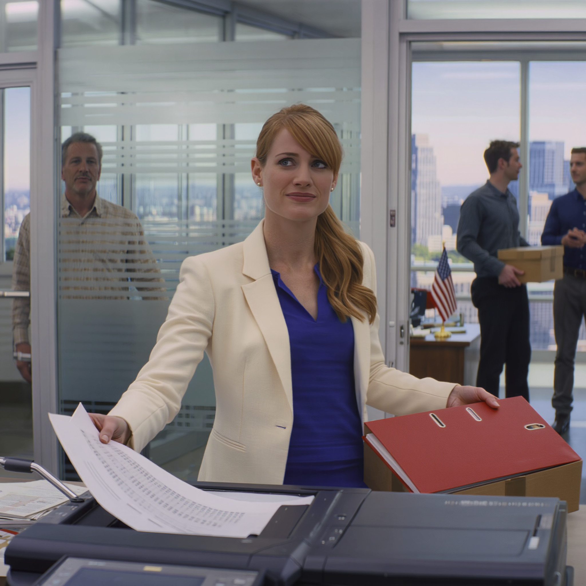 Ho scoperto che i miei fratelli guadagnavano il doppio di me, pur facendo molto meno di me nell’azienda di famiglia. Quando ho chiesto spiegazioni alle Risorse Umane, mio ​​padre mi ha risposto: “Sono i miei figli, e comunque sprecheresti solo soldi”. Mi sono licenziato all’istante e lui ha riso: “Chi ti assumerà?”. Così ho fondato la mia azienda concorrente… e ho portato con me tutti i clienti.