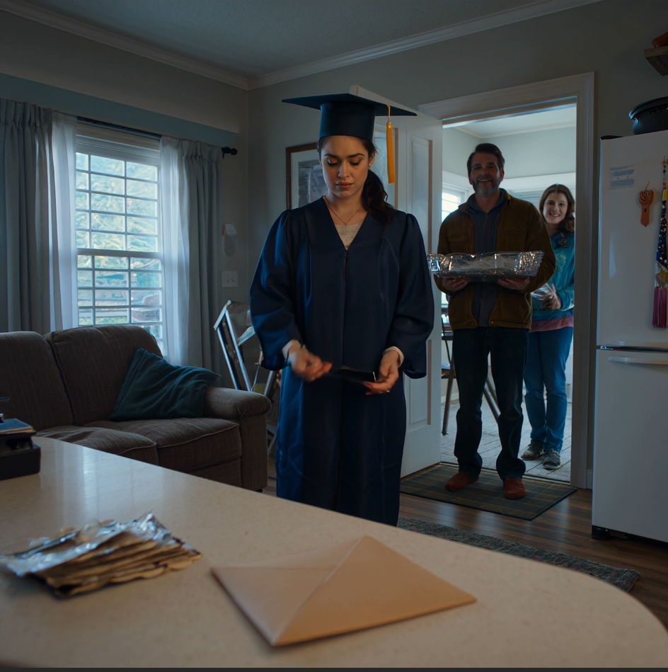 La mia famiglia ha saltato la mia laurea per un barbecue, così ho cambiato nome e non sono più tornata—e non hanno capito cosa avessi fatto finché non era già troppo tardi.