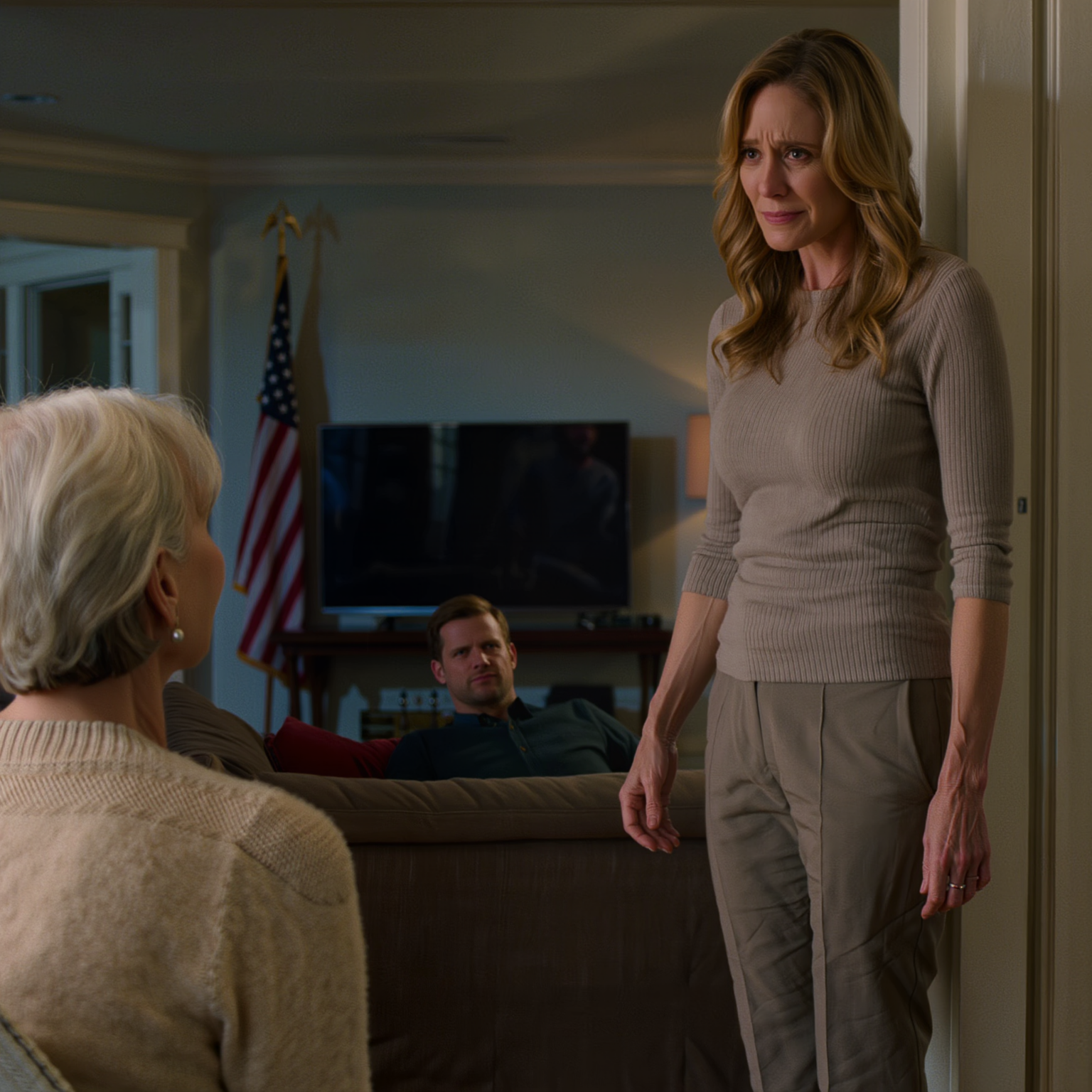 Mia nuora spense la TV proprio davanti a me e lo disse come se stesse mandando via qualcuno che viveva lì gratis: “Vai a guardare la TV di sopra, in camera tua. D’ora in poi, questo spazio è per noi e dovresti capire qual è il tuo posto in questa casa”. Mio figlio rimase seduto in silenzio mentre sua moglie umiliava sua madre, e io presi silenziosamente le chiavi e uscii nella notte fredda, ma fu l’uomo in giacca e cravatta alla porta la mattina dopo a far capire a qualcuno che era stato appena commesso un grosso errore.