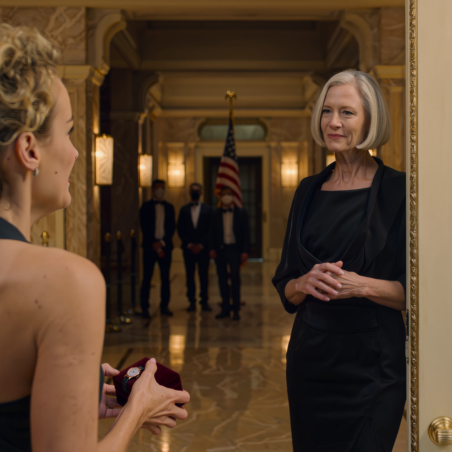 Ho pagato il cinquantesimo matrimonio dei miei genitori in un lussuoso hotel di Manhattan. Mi hanno fatto buttare fuori dalla sicurezza e mi hanno chiamato “mendicante”. Per dieci anni sono stato il loro bancomat personale. Non ho urlato. Ho fatto i conti. Due settimane dopo, le LORO vite hanno iniziato a crollare…